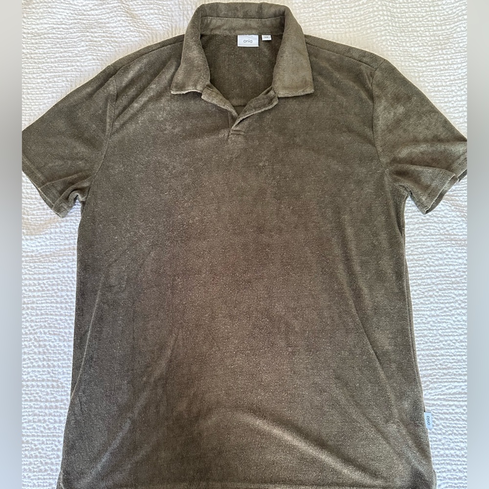 Onia Men’s Olive Green Towel Tshirt- small